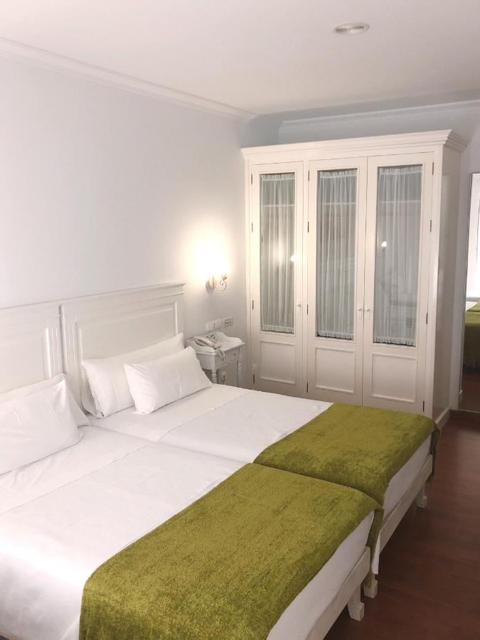 Hotel Fonte Do Fraile Malpica Exterior photo